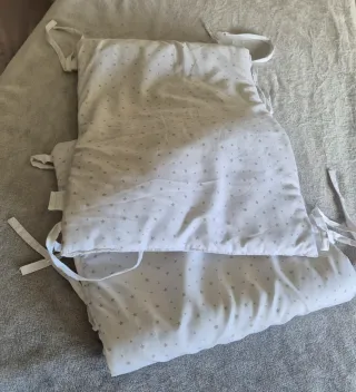 Protector Cuna Estrellas Gris