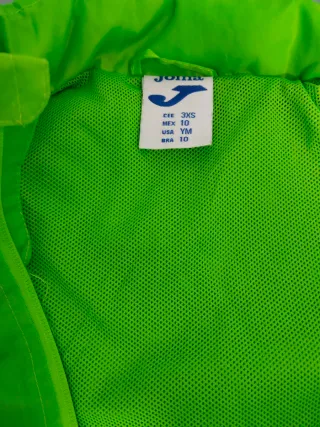 Chubasquero niño Joma