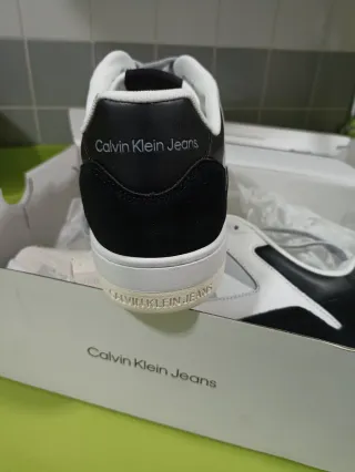 Zapatillas Calvin Klein Jeans Negras y Blancas