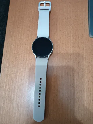 Samsung Galaxy Watch 4 Beige