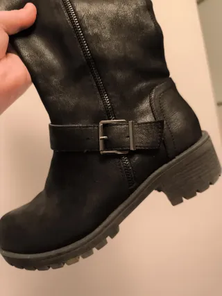 Botas altas negras talla 39