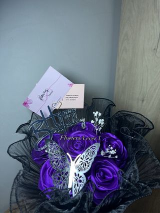 Ramo Flores Eternas Moradas Mariposas