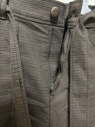 Pantalones cortos marrones con cinturón