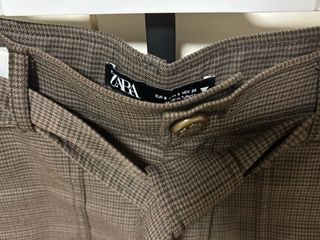 Pantalones cortos marrones con cinturón