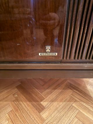 Mueble Estéreo Grundig Rossini 4