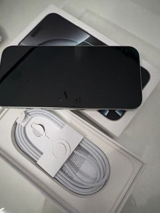 iPhone 16 Pro Max 512GB Plata