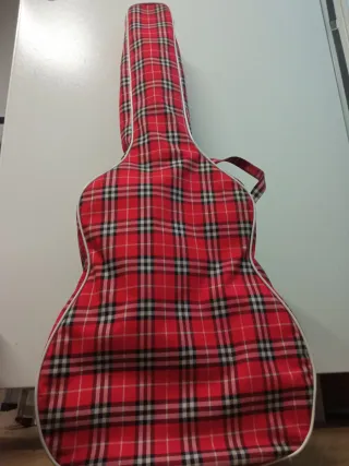 Guitarra Clásica Española Roja Jorge Banús Lopez