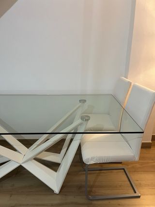 Mesa Comedor Cristal MILENIUM + 4 Sillas de REGALO