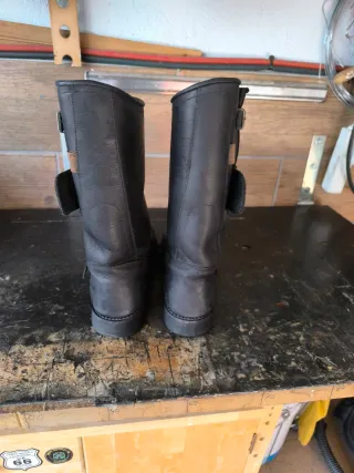 Botas de moto hechas en Valverde de l Camino