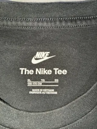 Camiseta Nike Negra Talla XL Niño