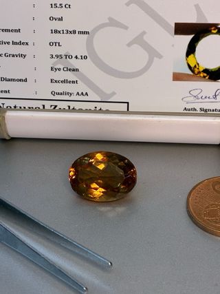 Zultanita Natural Brasileña 15.5ct Certificada