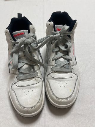 Zapatillas Reebok Blancas y Rojas talla 34