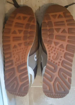 Zapatillas Joma Marrones y Amarillas
