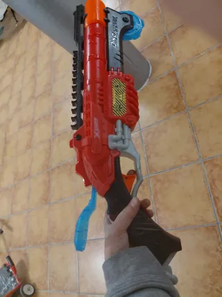 Pistola X-Shot Dorada y Azul