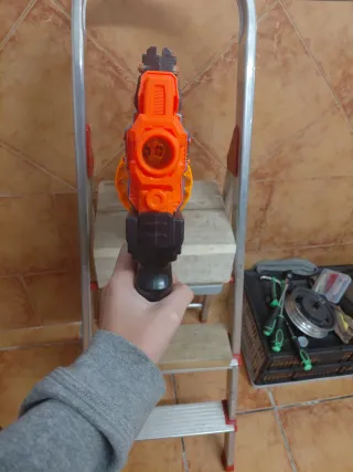 Pistola X-Shot Dorada y Azul