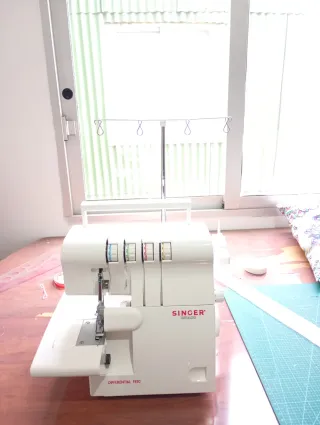 Remalladora Singer Ultralock Casi Nueva