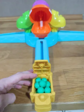 Tragabolas Comilón Comilão Hasbro