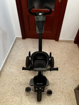 Triciclo Kinder Kraft Verde y Negro.