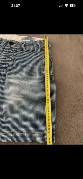 Bermudas de cuadros azules y blancas