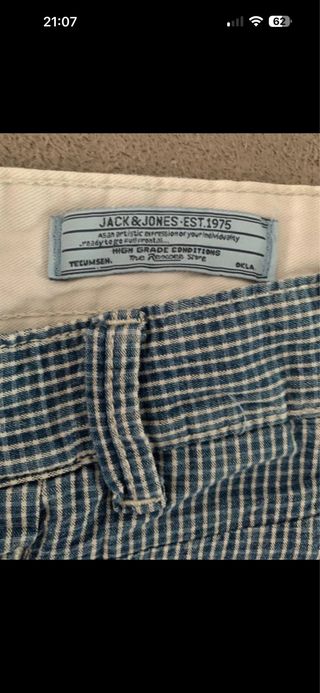 Bermudas de cuadros azules y blancas