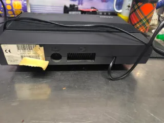 Antiguo decodificador de Canal+ Antiguo con Llave