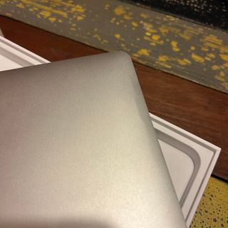 MacBook Pro 13 2017 i5 8GB + Caricatore Originale