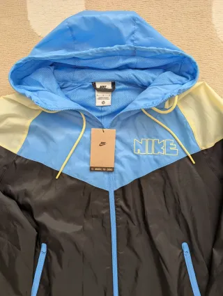 Chaqueta windbreaker estilo vintage Nike