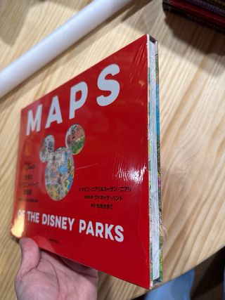 MAPS OF THE DISNEY PARKS Libro Ilustrado