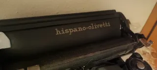 Máquina de escribir Hispano Olivetti