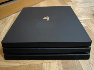 Consola PS4 Pro 1TB CUH-7116B Negra