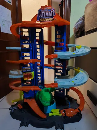Torre de Coches Hot Wheels Ultimate Garage