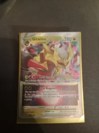Carta Pokémon Giratina VSTAR