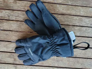 Completo da neve Decathlon bambino 8 anni.