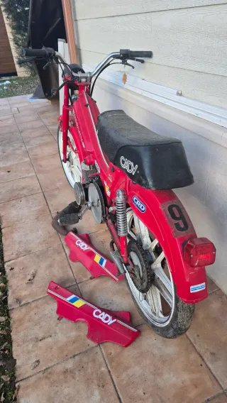 Ciclomotor Mobylette Cady