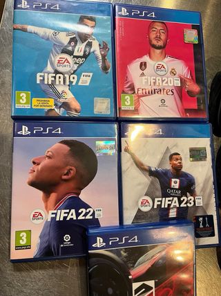 PS4 (PlayStation 4) Negra + 2 Mandos y juegos