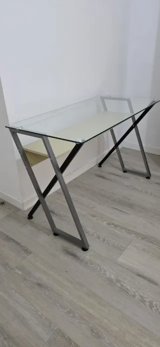 Mesa escritorio cristal y metal