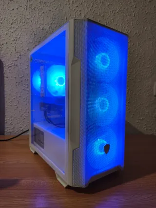 PC Gaming RTX 5060 Blanco