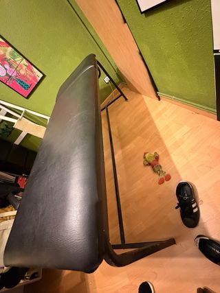 Camilla para tatuar y/o masajes.