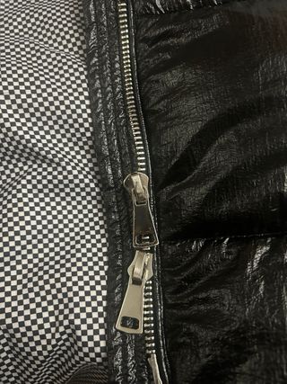 Plumífero largo negro