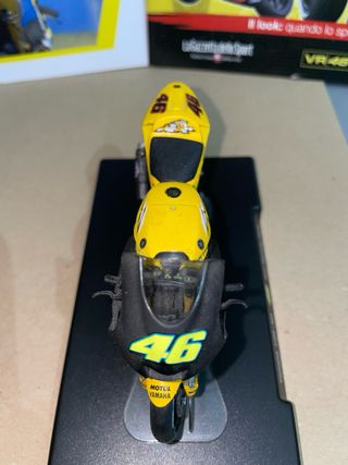 Yamaha YZR-M1 2006 test Sepang 30