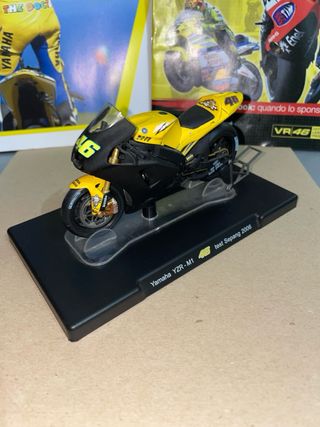 Yamaha YZR-M1 2006 test Sepang 30