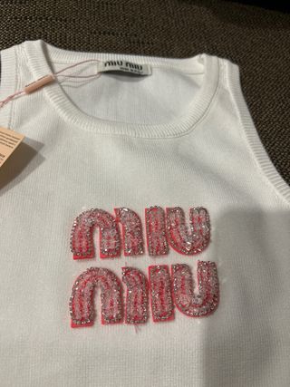 Camiseta Miu Miu Nadador Blanca con Pedrería