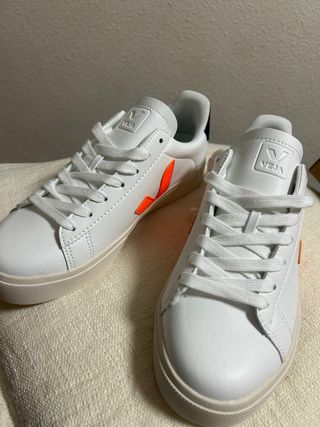 Zapatillas Veja Blancas Naranja