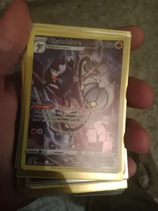 Carta Pokémon Chandelure VMAX