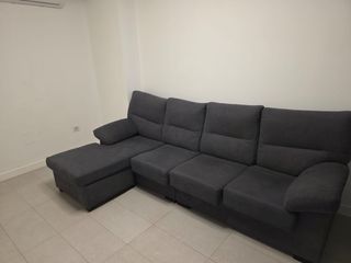 Colchón+somier+comedor y sillas+ sofa