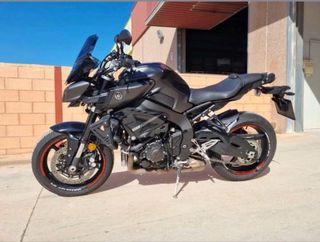 Yamaha MT-10 Negra