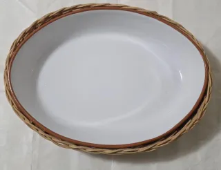 Casseruola in terracotta con cestino