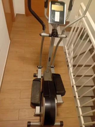 Elíptica de ejercicio