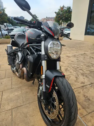 Ducati Monster 821