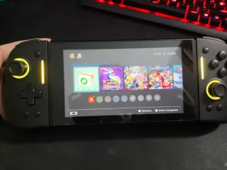 Nintendo Switch + NYXI Hyperion + Funda
